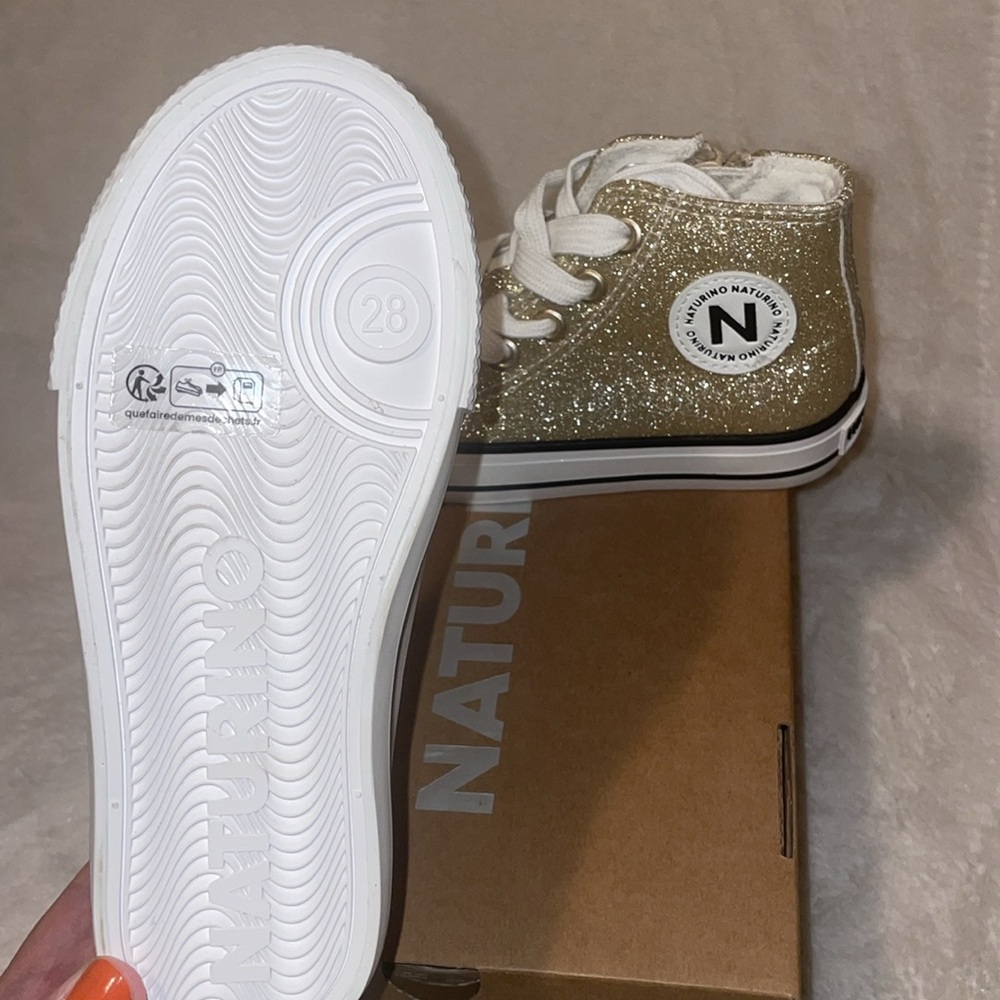 NWT NATURINO YLFAS Glittered Platinum Sneakers - Picture 15 of 15
